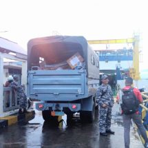 Lanal Ternate Distribusi Bantuan Korban Gempa Halsel