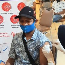 Dukung Pemerintah Capai “Herd Immunity”, Astra Motor Bali Gandeng RS Surya Husadha Gelar Program Vaksinasi