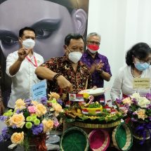Potong Tumpeng dan Webinar Meriahkan Puncak HUT ke-2 NCPI Bali