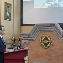 Soroti Pengawasan Gubernur untuk Kesejahteraan Rakyat, Nengah Suriata Raih Gelar Doktor Ilmu Hukum Unud