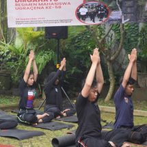 ​Atnews Gelar Yoga Bersama, Dr. Somvir: Yoga akan Bentuk Sikap dan Karakter Baik Menuju Indonesia Emas 2045
