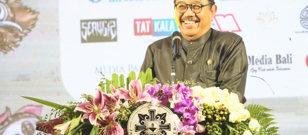 ​Wagub Bali Tutup Ubud Campuhan Budaya Neoclassic Culture Tahun 2022 dengan Orasi Kebudayaan 