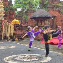 ​Ratusan Peserta Meriahkan Festival Seni Budaya Adiluhung Nusantara di Puri Satria