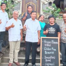 Bertemu Dr. Mangku Pastika, M.M., Pengusaha Khawatirkan Alih Fungsi Lahan Ancam Keberlangsungan Budidaya Kopi