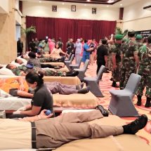 Aksi Donor Darah Dalam Rangka HUT Discovery Kartika Plaza Hotel ke -29 dan Tentara Nasiaonal Indonesia ke-74