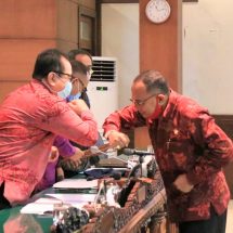 Gubernur Bali Apresiasi Dewan Setujui Raperda APBD dan Energi Daerah