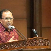Disetujui Dewan, Gubernur Koster: Bali Miliki Perda  Mengatur Ruang Darat, Laut dan Pesisir
