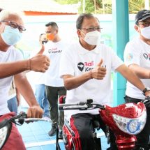 Dukung Bali Energi Bersih, Gubernur Koster Lepas Sepeda Listrik Santai