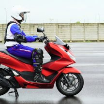 Ini Tujuh Jurus Atasi Pegal-Pegal Saat Riding Ergonomi Bersama Honda PCX160