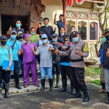 FKH Unud dan Perhimpunan Dokter Hewan Indonesia Bantu Vaksinasi PMK di Gianyar