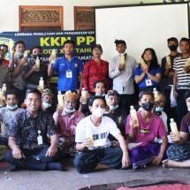 KKN UNUD Desa Tangkup Berkolaborasi Dengan Subak Sangkungan dalam Pelatihan Kursus Tani dan Penyuluhan PMK 
