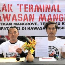 ​Studi Kelayakan Terminal LNG Tak Kunjung Diberikan, WALHI Bali Ajukan Keberatan ke Gubernur dan PT DEB