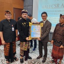 PLN Kembali Raih Penghargaan GOLD di Ajang BUMN CSR Award Bali 2022