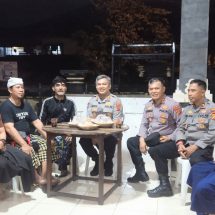 ​Jaga Keamanan dan Ketertiban Lingkungan, Dir. Binmas Polda Bali Sambangi STT Banjar Eka Dharma 